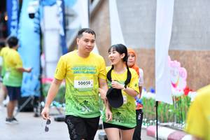 BIB: 50050
                            <button type="button" onclick="openModal(21897771)" class="btn btn-primary btn-sm float-right btn-popup" data-toggle="modal" data-target=".modal-high-quality">
                        <i class="fas fa-shopping-cart"></i> Add to Cart
                    </button>
                                            <button type="button" onclick="isThisMe(21897771, true)" class="btn btn-success btn-sm float-right btn-popup btn-isme hidden" data-toggle="tooltip" data-placement="bottom" title="นี่คือรูปของคุณใช่ไหม คลิกที่นี่เพื่อเอาเข้าอัลบั้ม">
                        <i class="fas fa-plus"></i> Add to album
                    </button>
                    <button type="button" onclick="isThisMe(21897771, false)" class="btn btn-warning btn-sm float-right btn-popup btn-isnotme hidden">
                        <i class="fas fa-ban"></i> Remove from album
                    </button>